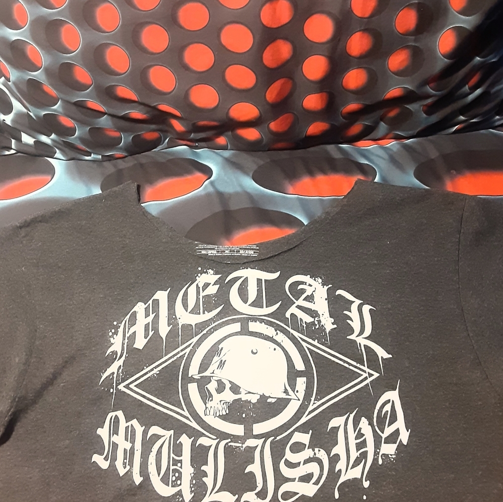 Metal mulisha cropped short sleeve shirt large